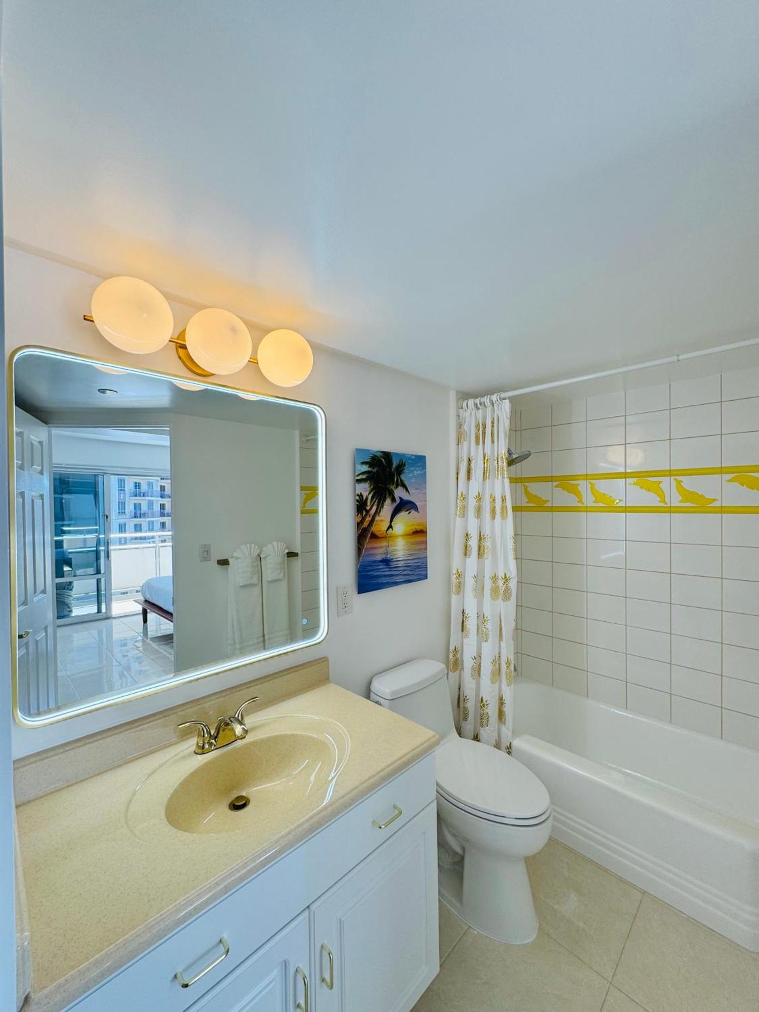 Panoramic Oceanview - Full Kitchen In Each Room, 2 Swimming Pools, Onsite Restaurants, Fireworks Every Friday Apartment